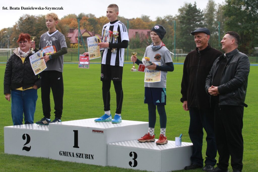 564718696 1396983422436601 1423723512590613186 n